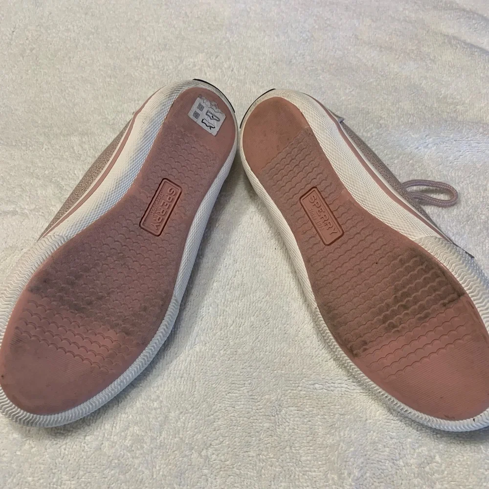 Sperry size 1 (youth) sparkly pink. Wore 1 or 2 times. - Picture 2 of 3